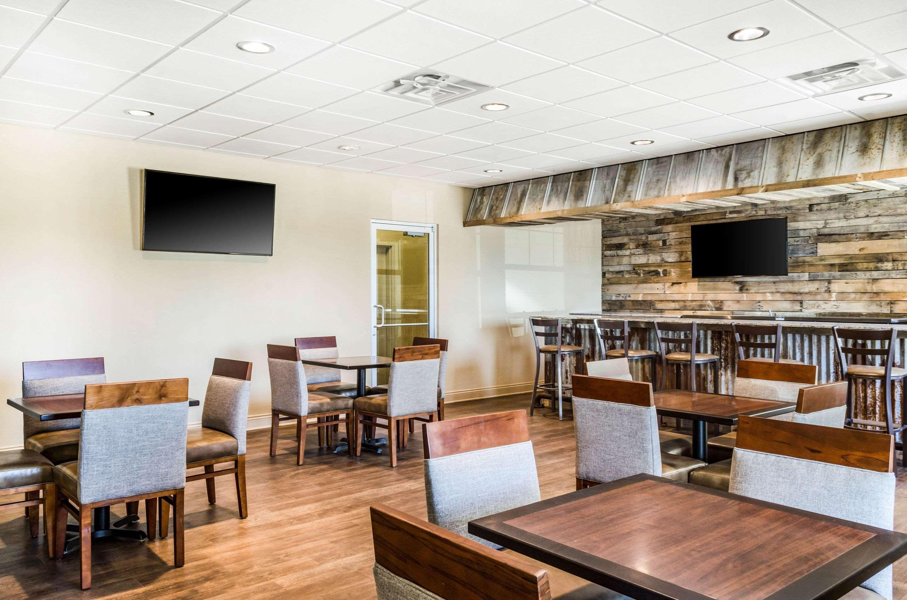 Mainstay Suites Hackberry Sportsman'S Lodge מראה חיצוני תמונה