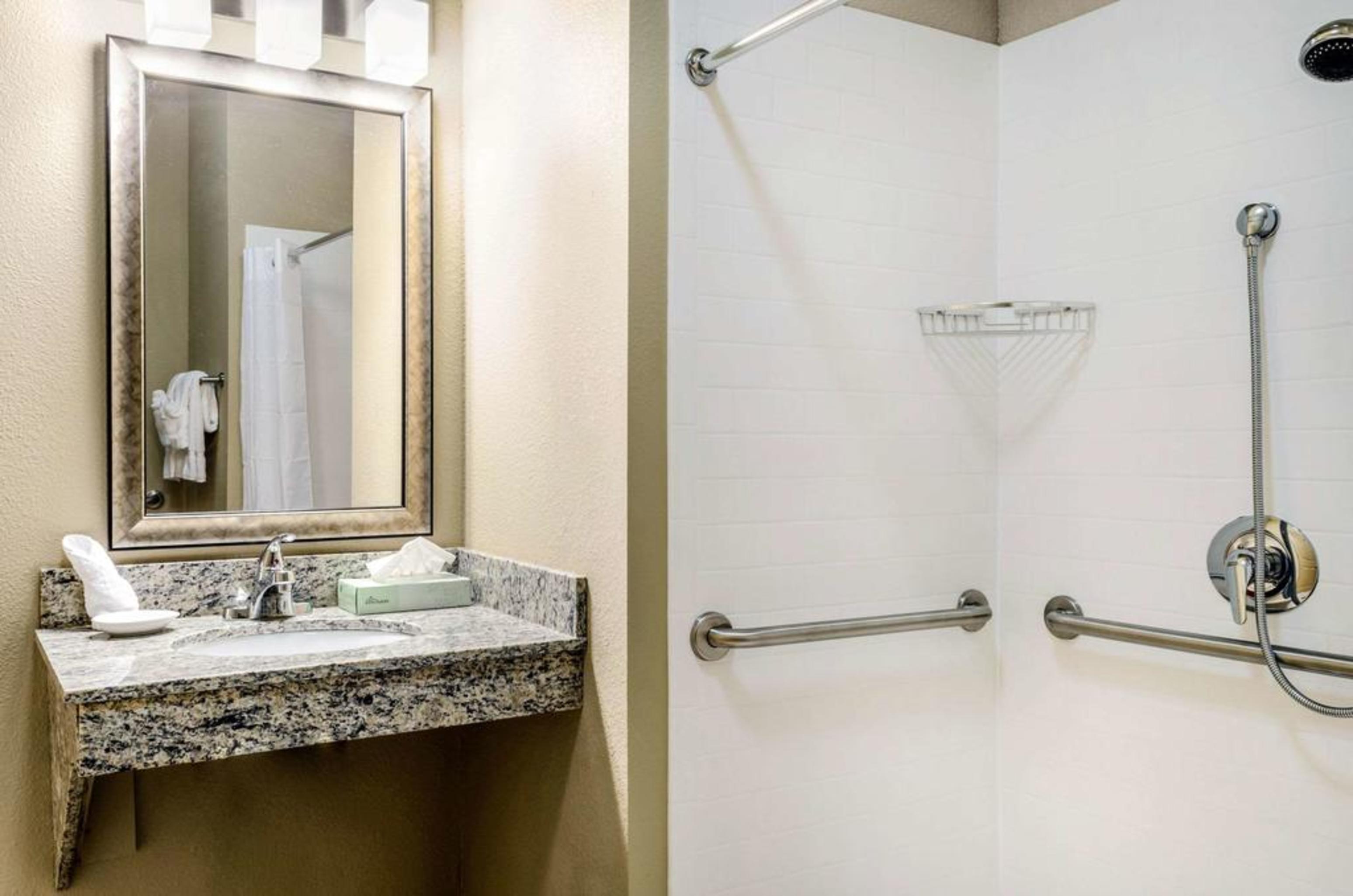Mainstay Suites Hackberry Sportsman'S Lodge מראה חיצוני תמונה
