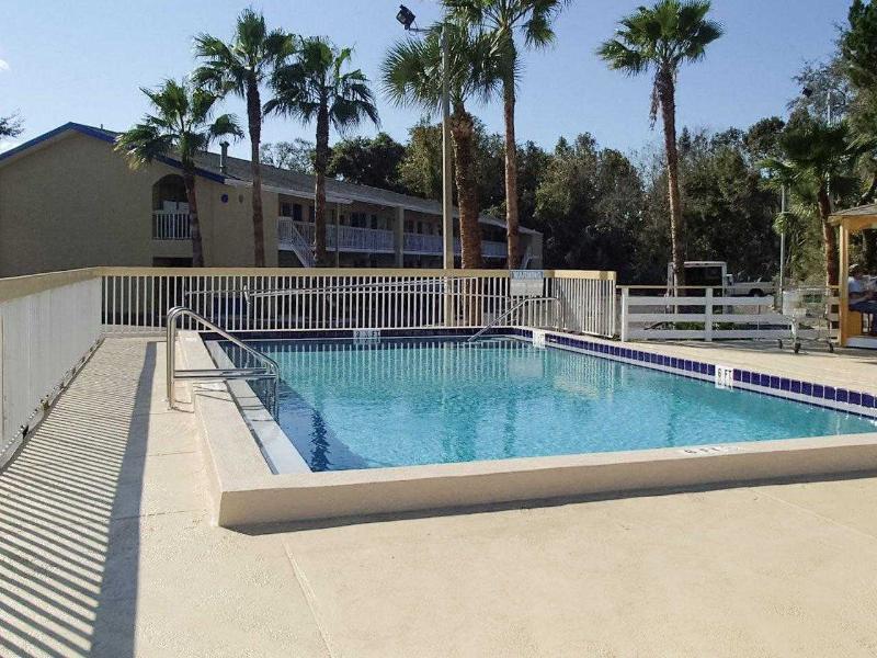 Mainstay Suites Hackberry Sportsman'S Lodge מראה חיצוני תמונה